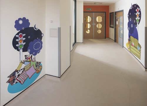 Alison Unsworth, Graphics integrated into new childrens’ hospital.  Photograph Ruth Clark