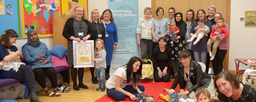 Glasgow City HSCP achieves UNICEF gold award for work with parents and babies